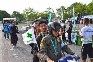 BIB: 
                            <button type="button" onclick="openModal(3783785)" class="btn btn-primary btn-sm float-right btn-popup" data-toggle="modal" data-target=".modal-high-quality">
                        <i class="fas fa-shopping-cart"></i> Add to Cart
                    </button>
                                            <button type="button" onclick="isThisMe(3783785, true)" class="btn btn-success btn-sm float-right btn-popup btn-isme hidden" data-toggle="tooltip" data-placement="bottom" title="นี่คือรูปของคุณใช่ไหม คลิกที่นี่เพื่อเอาเข้าอัลบั้ม">
                        <i class="fas fa-plus"></i> Add to album
                    </button>
                    <button type="button" onclick="isThisMe(3783785, false)" class="btn btn-warning btn-sm float-right btn-popup btn-isnotme hidden">
                        <i class="fas fa-ban"></i> Remove from album
                    </button>